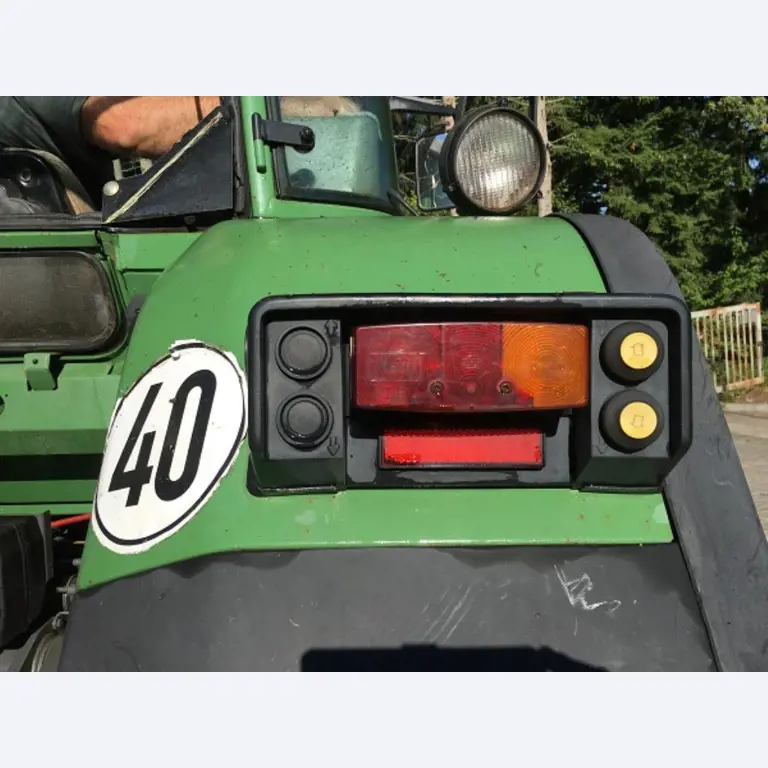 Máquinas bem conservadas do sector <br>agrícola-18