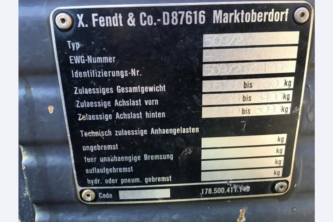 Máquinas bem conservadas do sector <br>agrícola-22