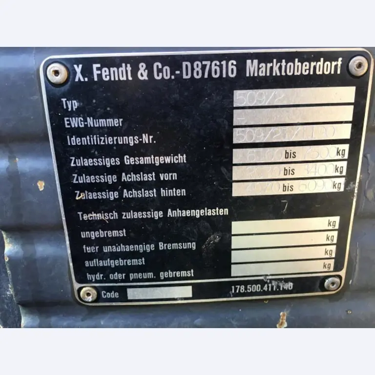 Máquinas bem conservadas do sector <br>agrícola-22