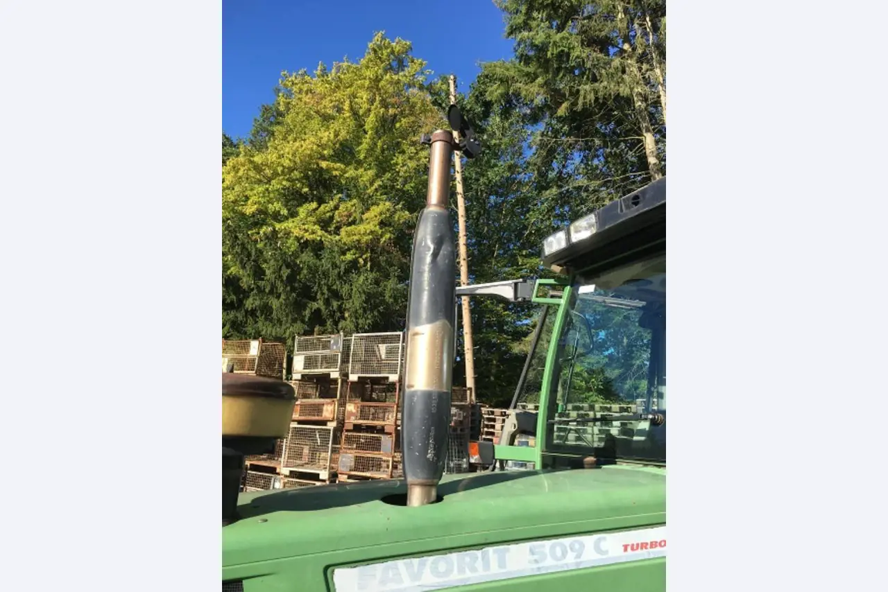 Máquinas bem conservadas do sector <br>agrícola-23