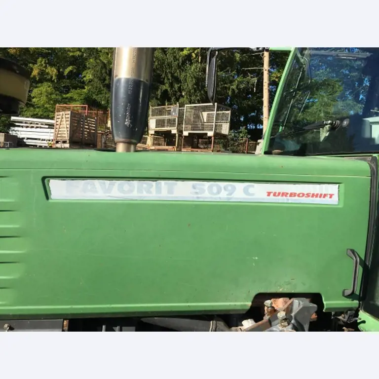 Máquinas bem conservadas do sector <br>agrícola-24