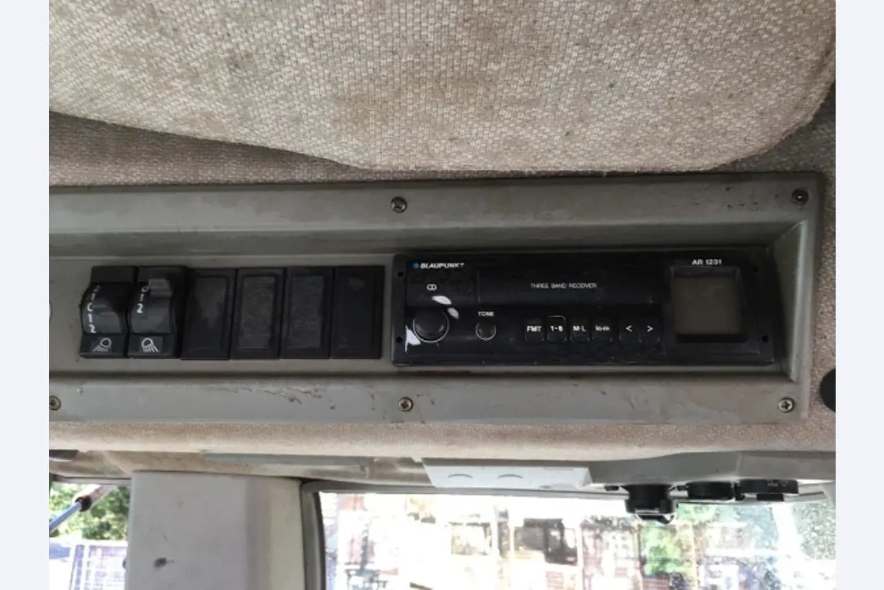 Máquinas bem conservadas do sector <br>agrícola-27