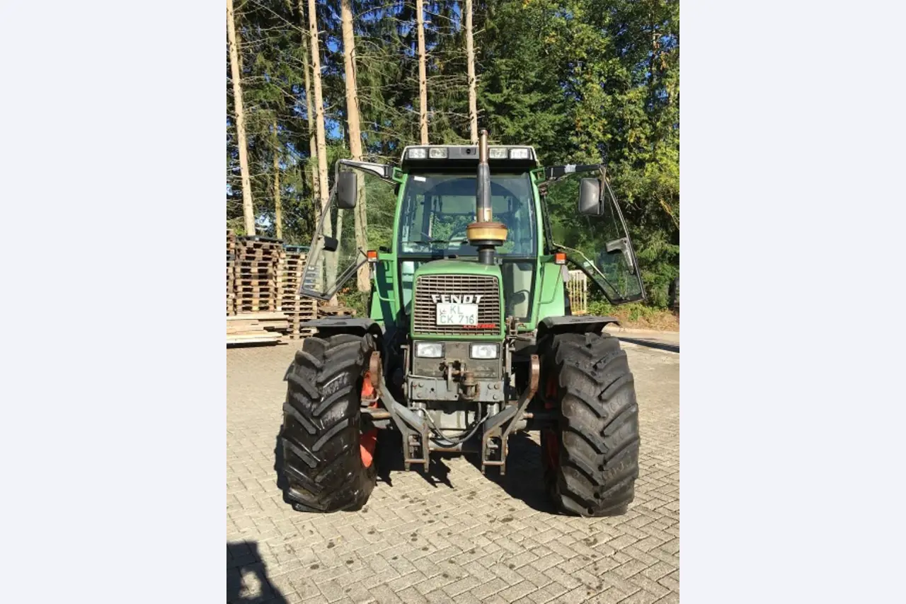 Máquinas bem conservadas do sector <br>agrícola-2