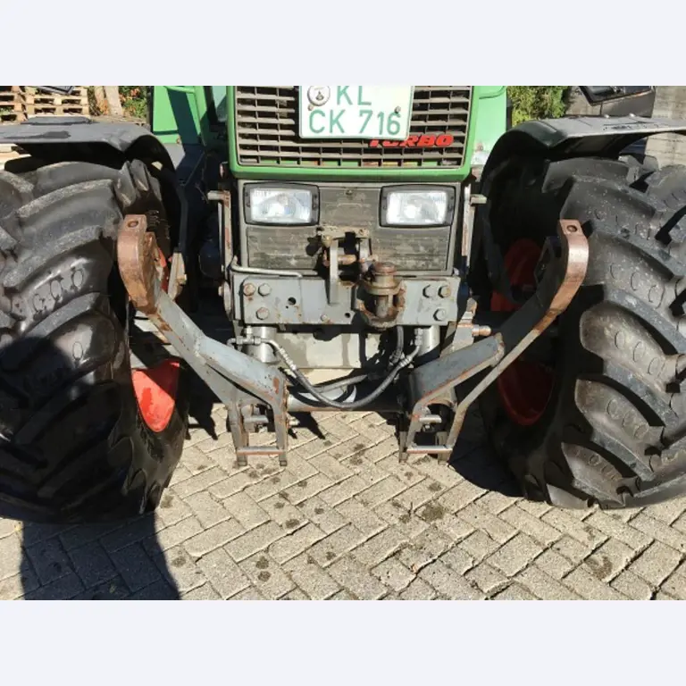 Máquinas bem conservadas do sector <br>agrícola-31