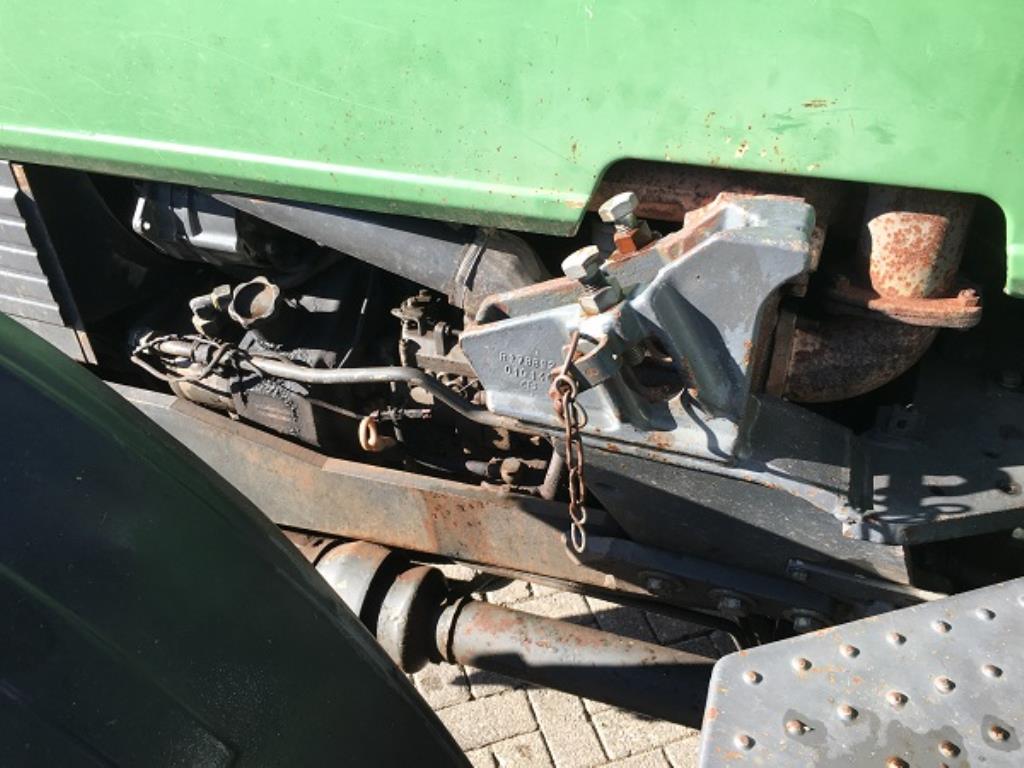 Máquinas bem conservadas do sector <br>agrícola-32