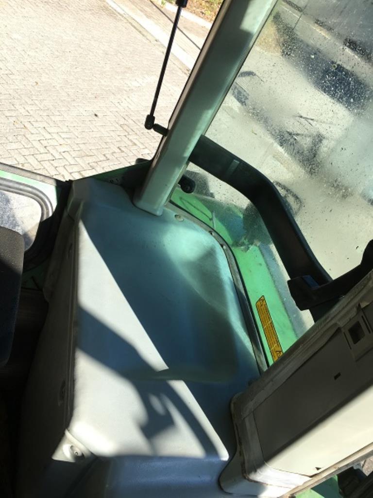 Máquinas bem conservadas do sector <br>agrícola-35