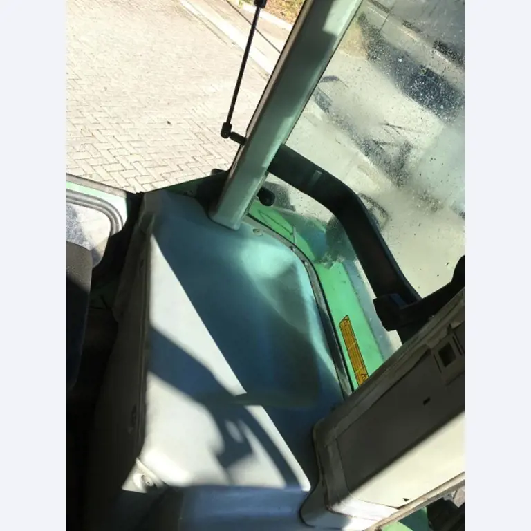 Máquinas bem conservadas do sector <br>agrícola-35