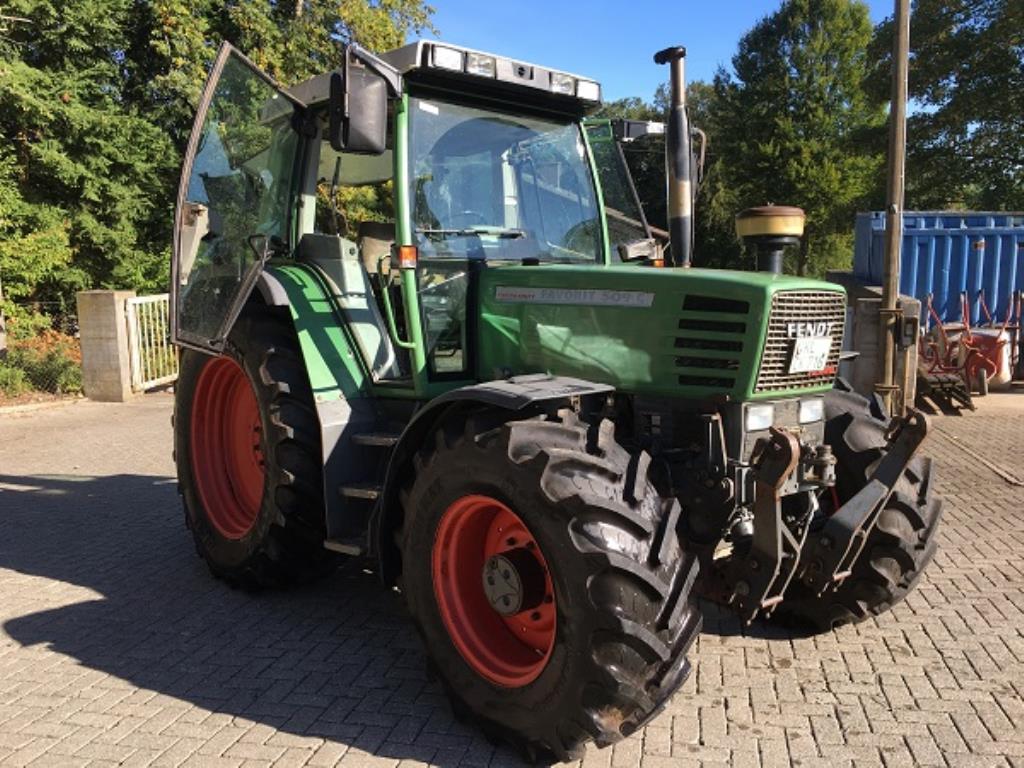 Máquinas bem conservadas do sector <br>agrícola-3