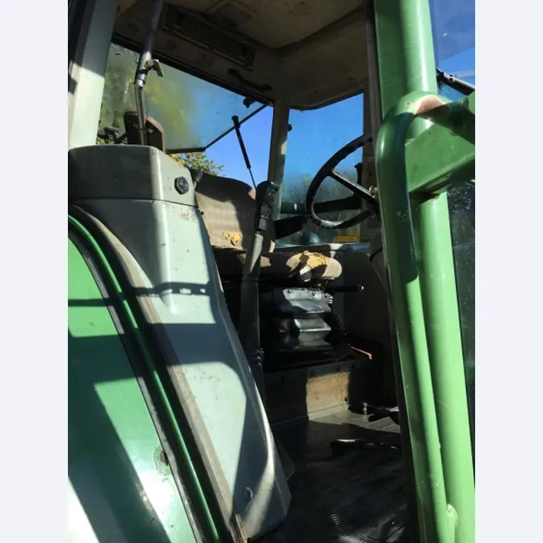 Máquinas bem conservadas do sector <br>agrícola-4