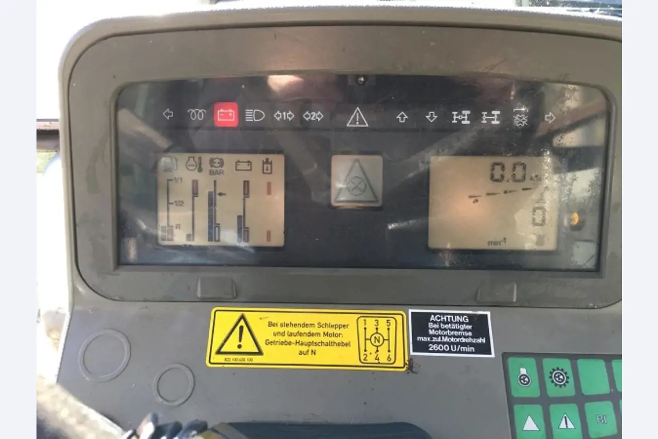 Máquinas bem conservadas do sector <br>agrícola-7