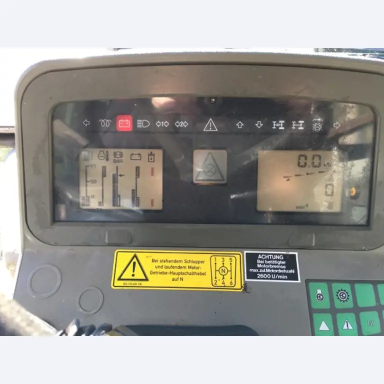 Máquinas bem conservadas do sector <br>agrícola-7