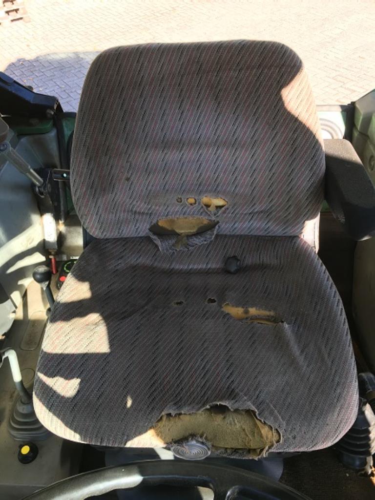 Máquinas bem conservadas do sector <br>agrícola-8