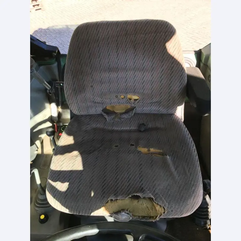 Máquinas bem conservadas do sector <br>agrícola-8