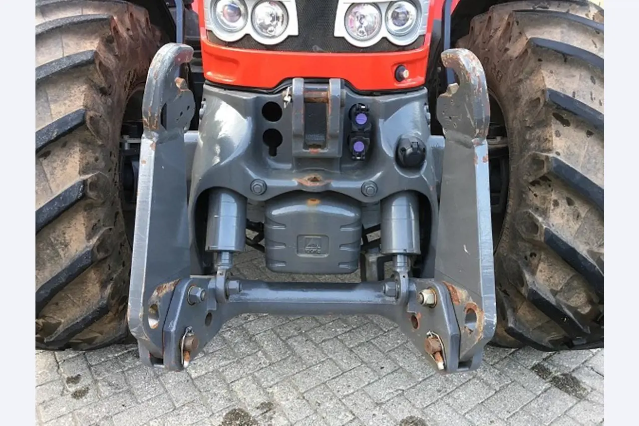 Máquinas bem conservadas do sector <br>agrícola-17