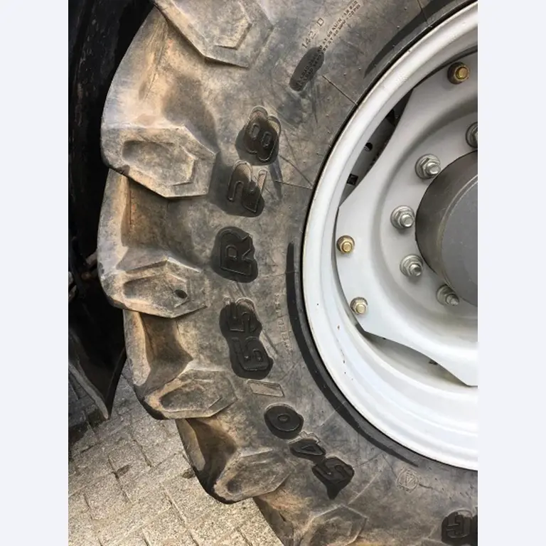 Máquinas bem conservadas do sector <br>agrícola-22