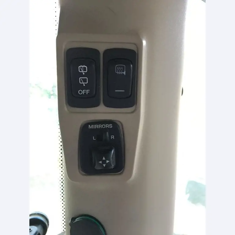 Máquinas bem conservadas do sector <br>agrícola-29