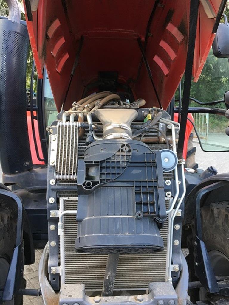 Máquinas bem conservadas do sector <br>agrícola-38