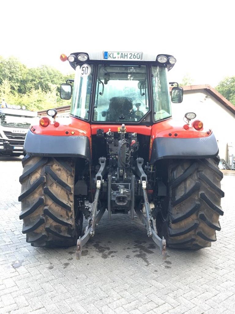 Máquinas bem conservadas do sector <br>agrícola-4