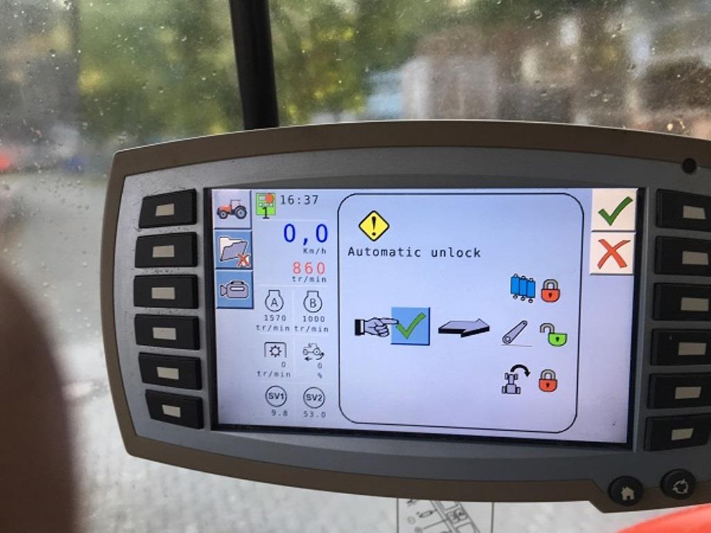 Máquinas bem conservadas do sector <br>agrícola-5