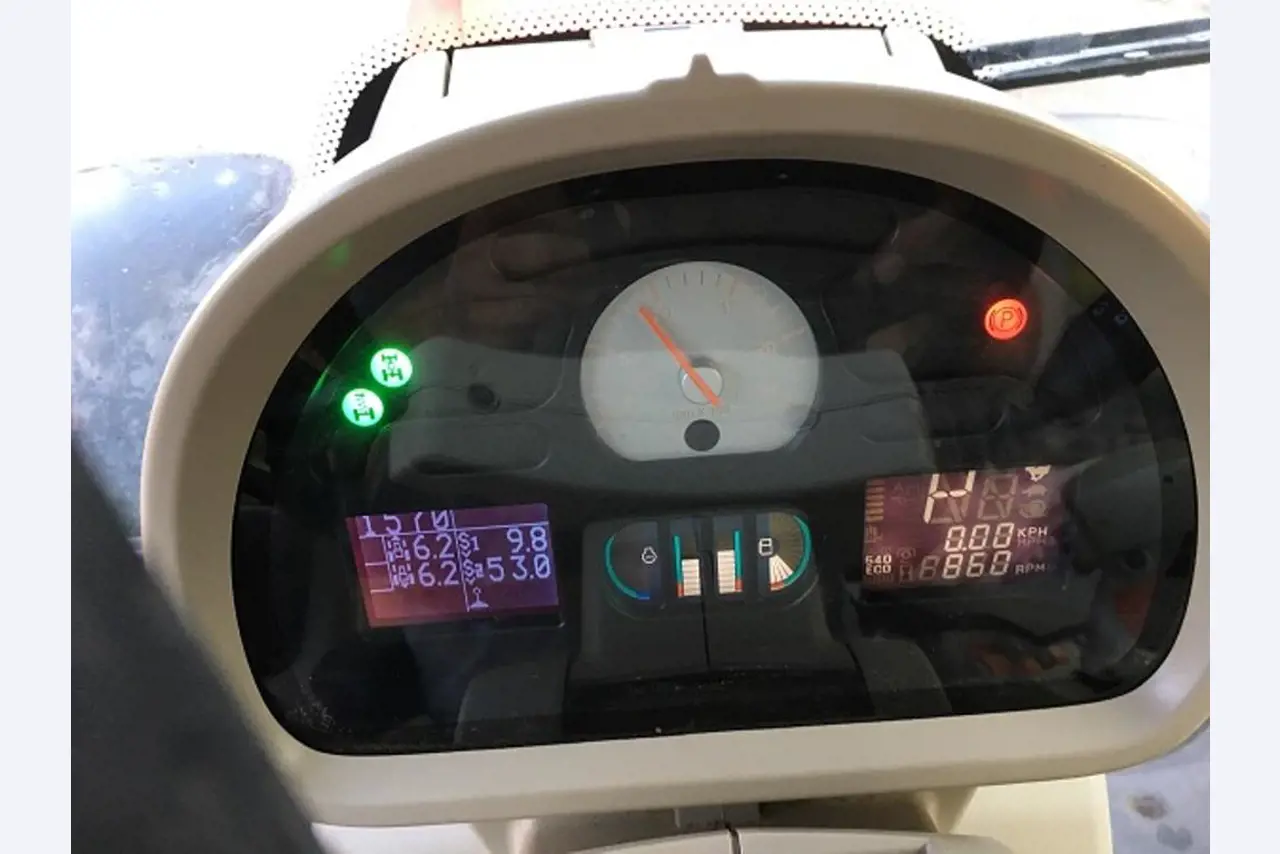 Máquinas bem conservadas do sector <br>agrícola-6