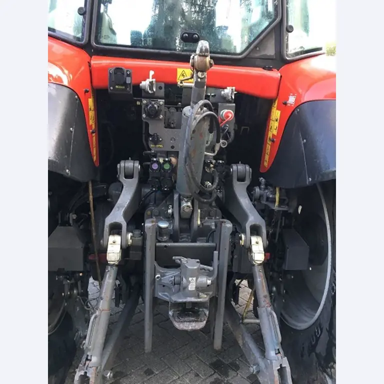 Máquinas bem conservadas do sector <br>agrícola-8