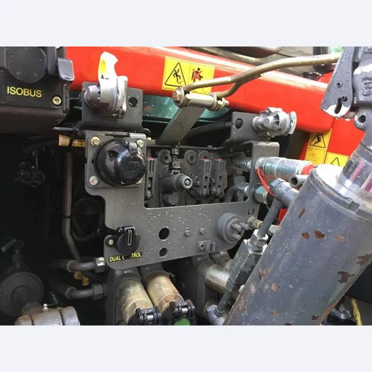 Máquinas bem conservadas do sector <br>agrícola-9