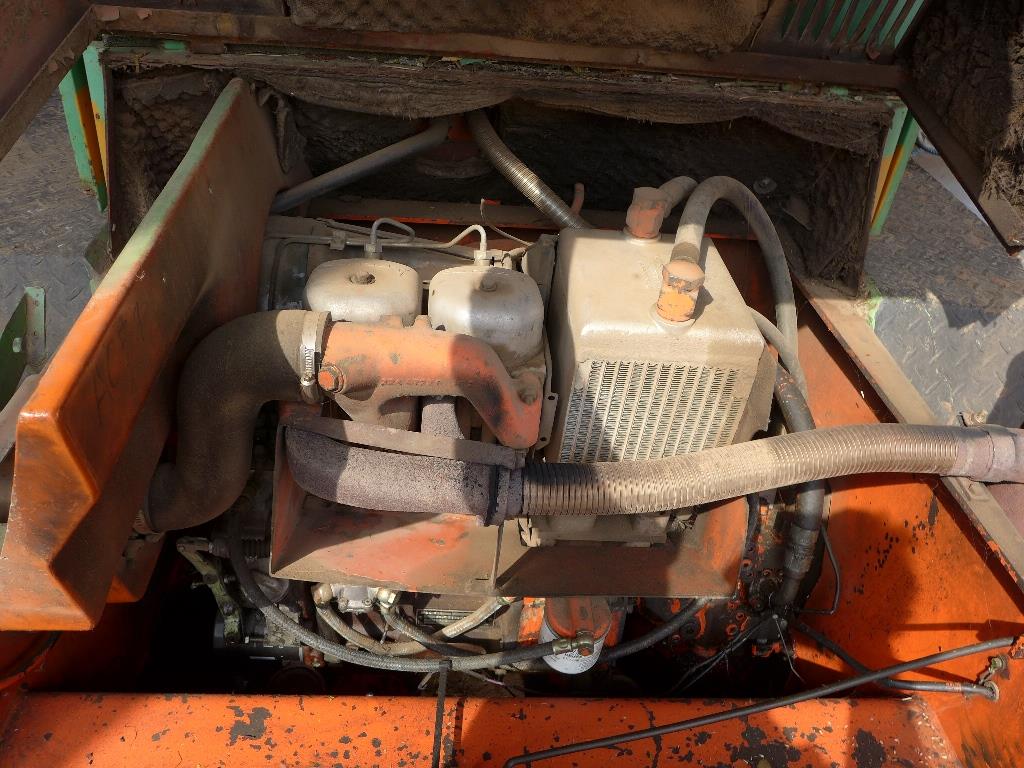 Máquinas bem conservadas do sector <br>agrícola-10