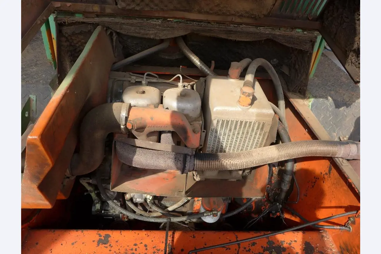 Máquinas bem conservadas do sector <br>agrícola-10