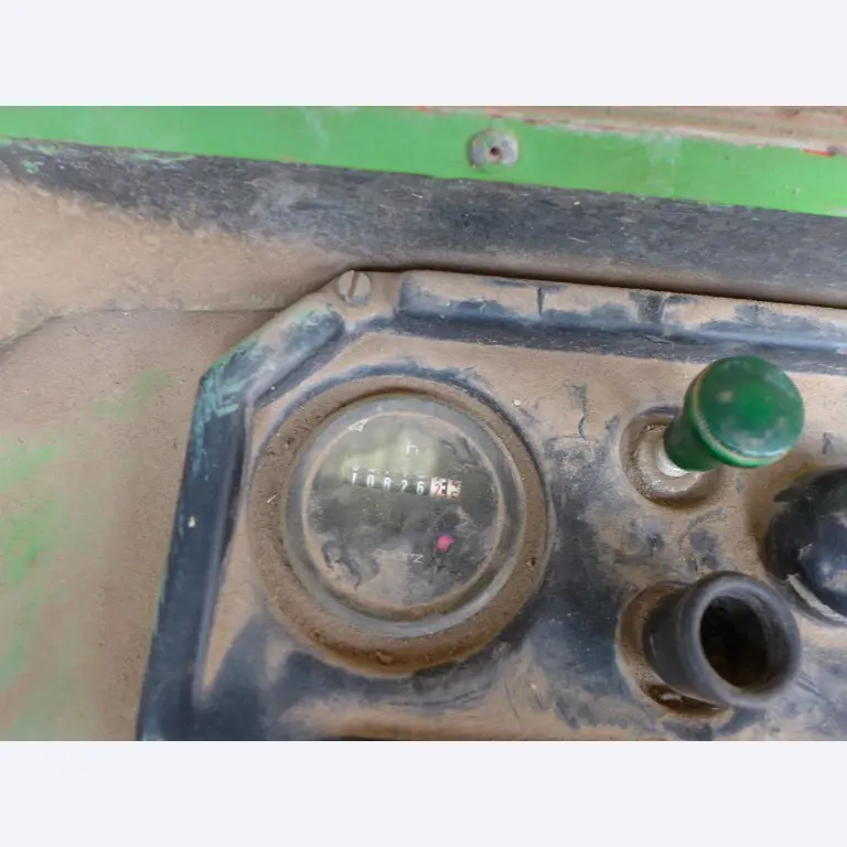 Máquinas bem conservadas do sector <br>agrícola-14