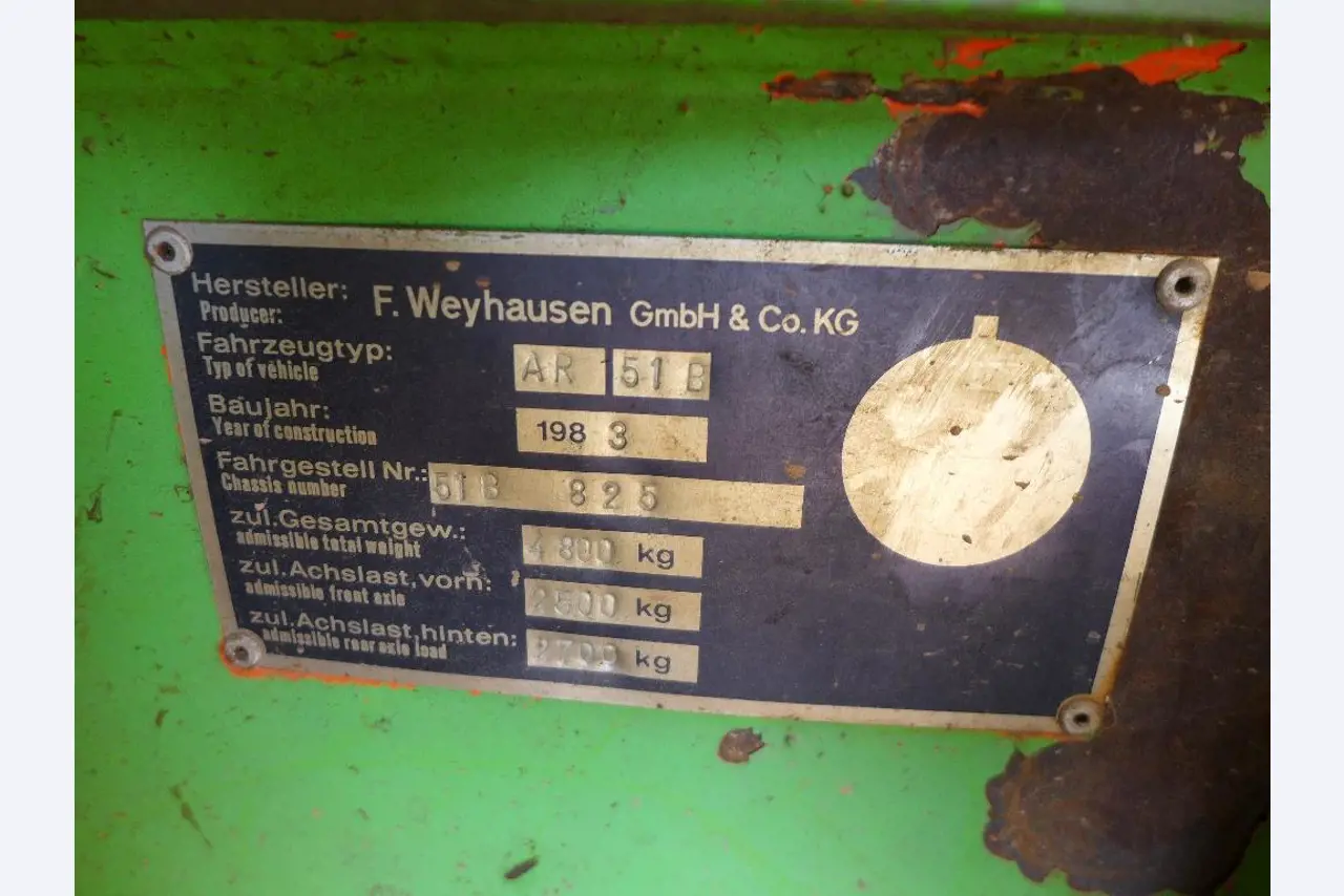 Máquinas bem conservadas do sector <br>agrícola-6