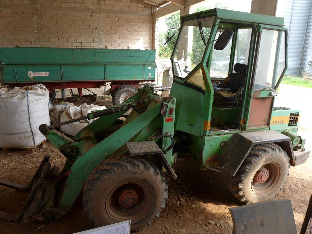 Máquinas bem conservadas do sector <br>agrícola-8