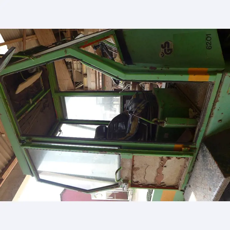 Máquinas bem conservadas do sector <br>agrícola-9