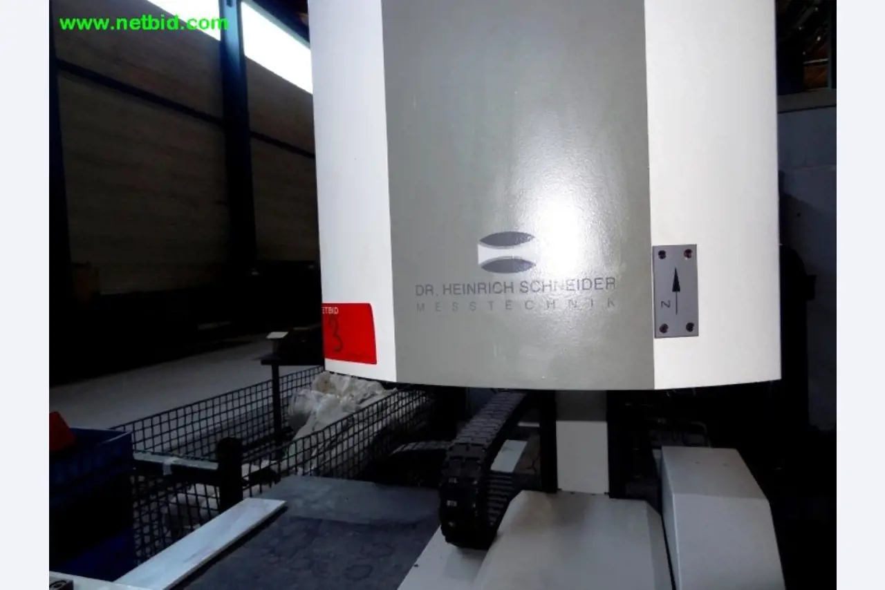 Máquinas-ferramentas, acessórios de máquinas e sistemas de montagem <br
-4