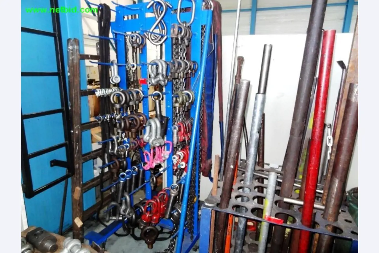 Werkzeugmaschinen, Maschinenzubehör sowie Montageanlagen <br>
-1