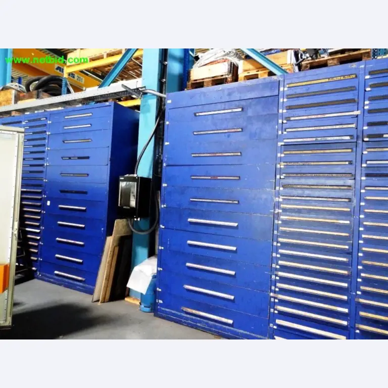 Bewerkingscentrum incl. toebehoren en assembleerlijn-3