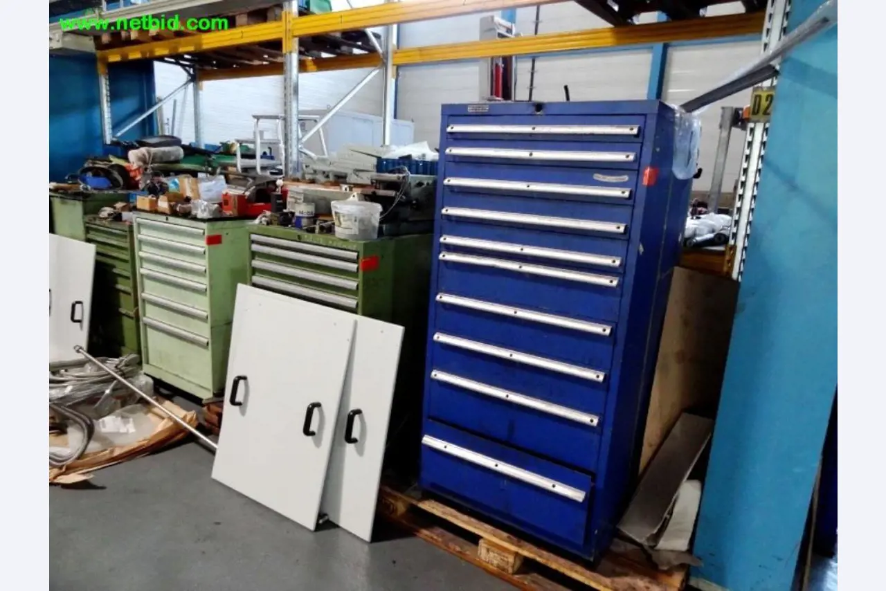 Bewerkingscentrum incl. toebehoren en assembleerlijn-6