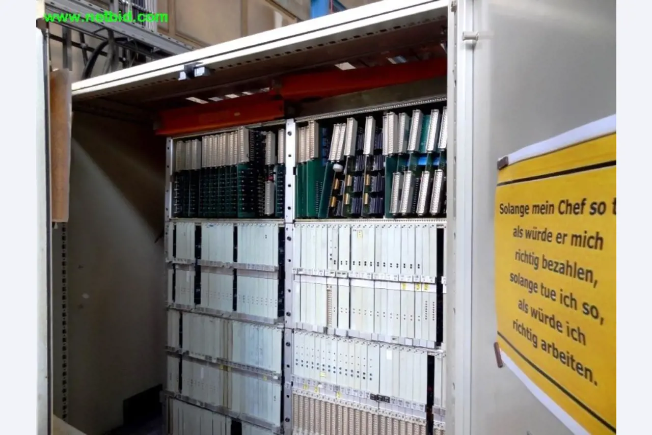 Máquinas-ferramentas, acessórios de máquinas e sistemas de montagem <br
-3