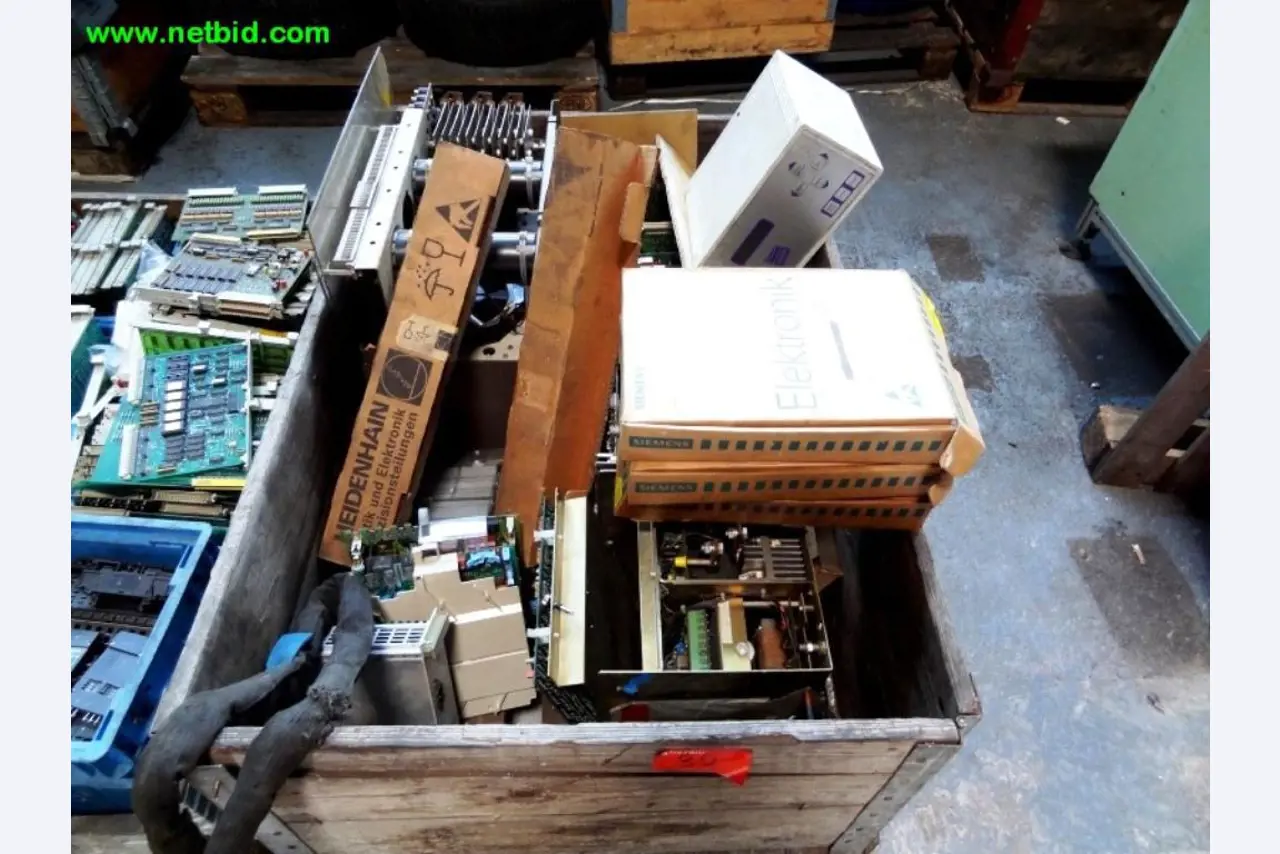 Bewerkingscentrum incl. toebehoren en assembleerlijn-2