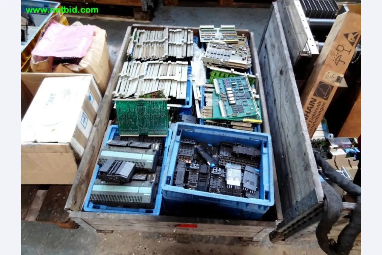 Bewerkingscentrum incl. toebehoren en assembleerlijn-3