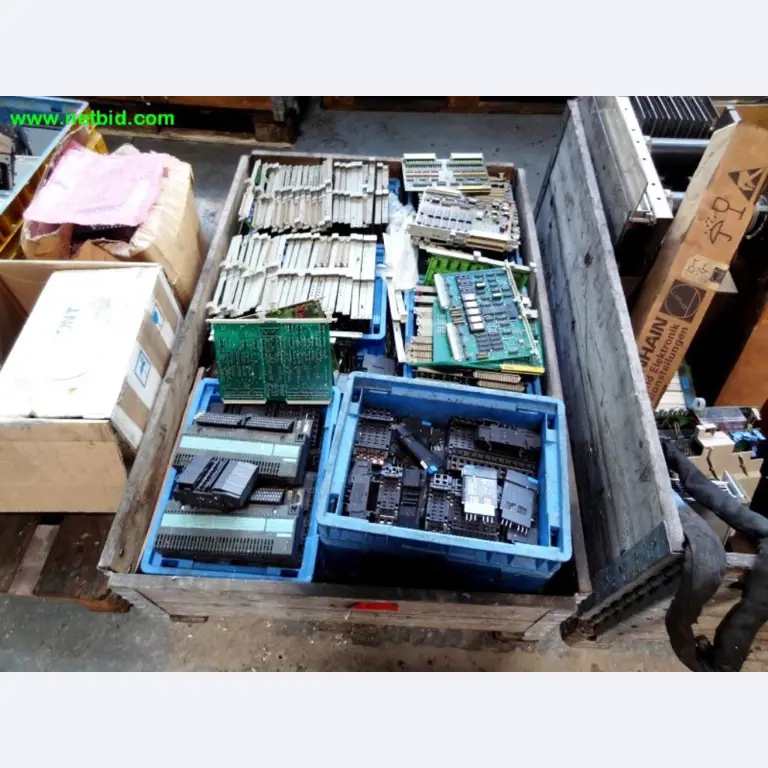 Bewerkingscentrum incl. toebehoren en assembleerlijn-3