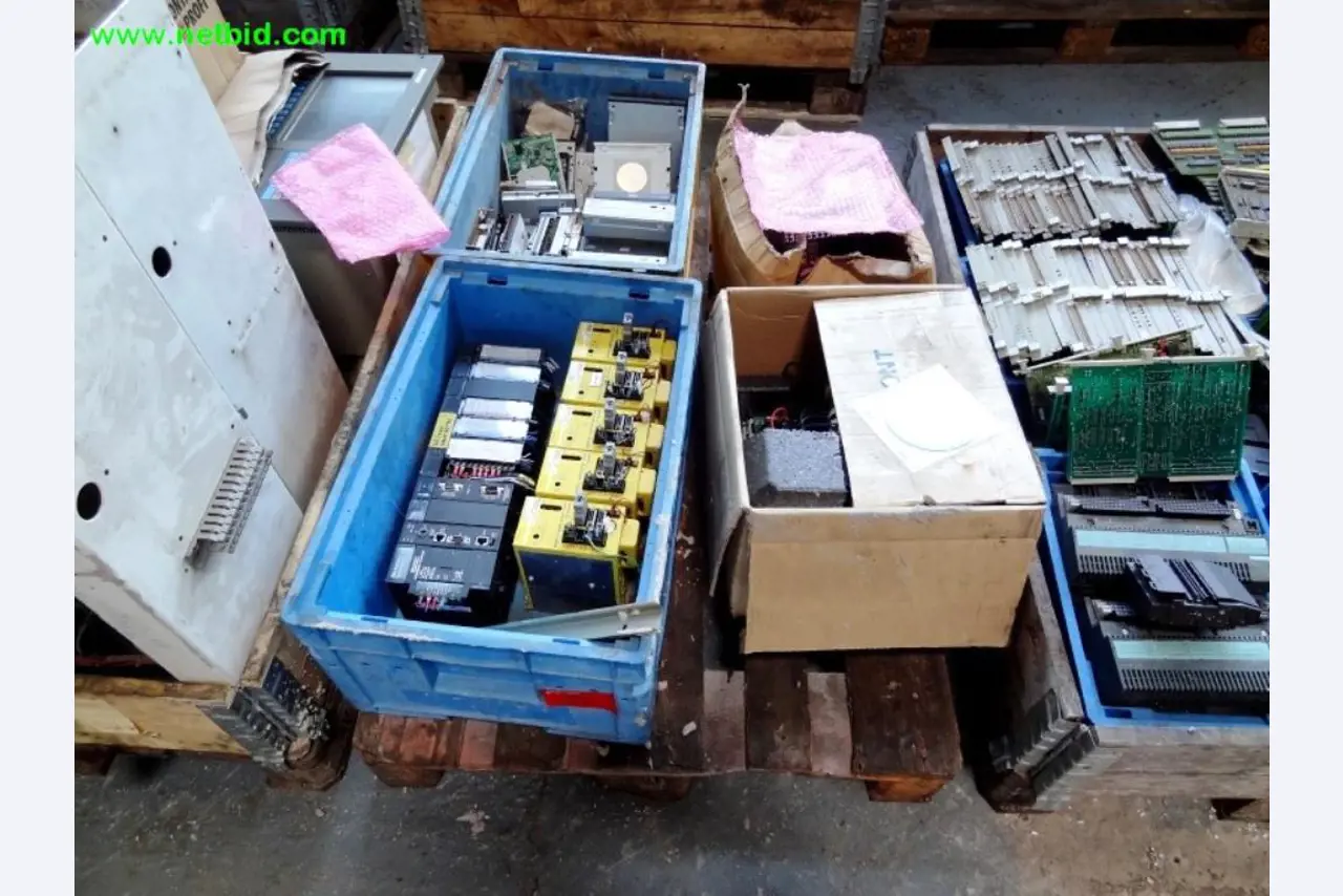 Bewerkingscentrum incl. toebehoren en assembleerlijn-4