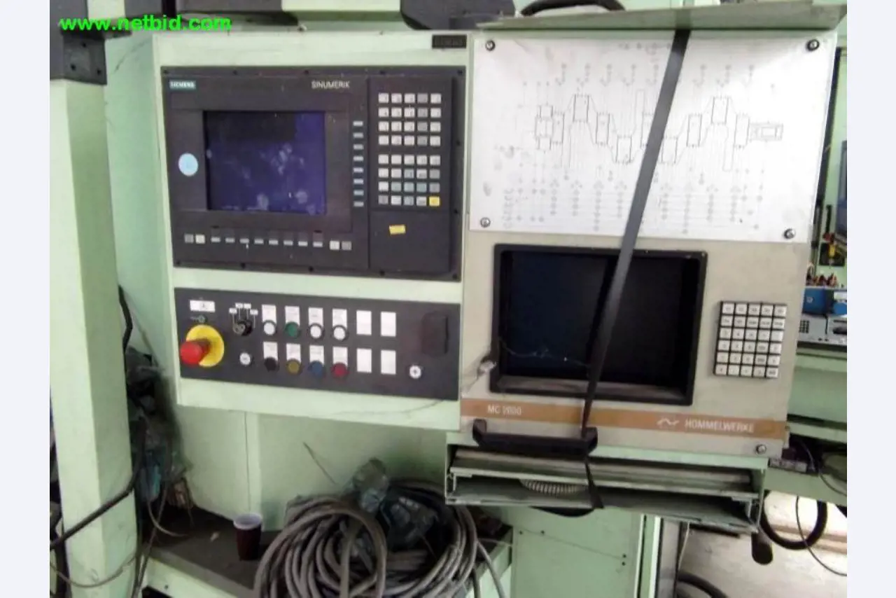 Bewerkingscentrum incl. toebehoren en assembleerlijn-2