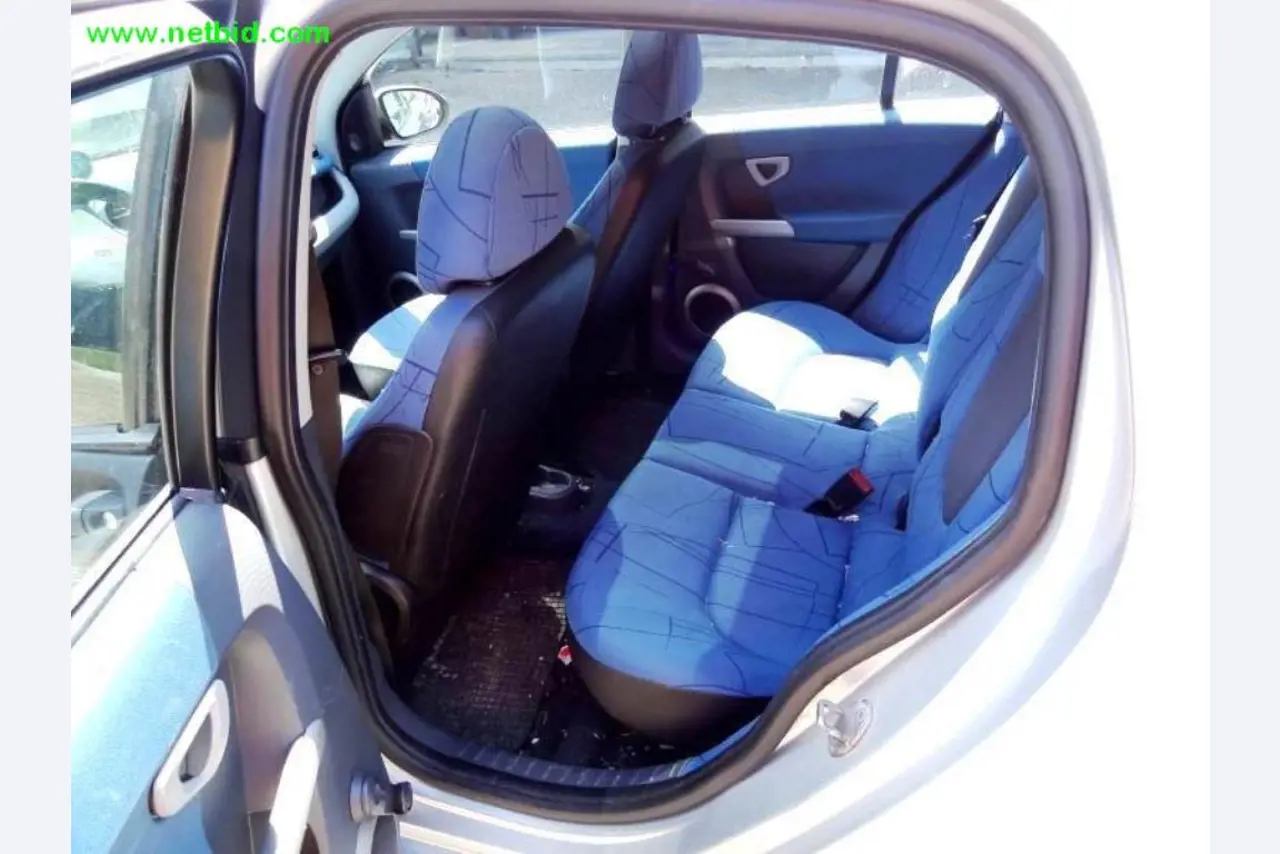 Bewerkingscentrum incl. toebehoren en assembleerlijn-10