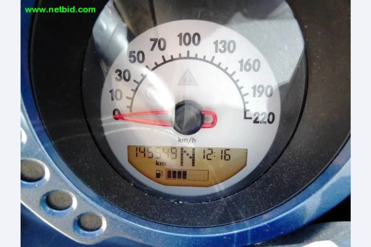 Bewerkingscentrum incl. toebehoren en assembleerlijn-11