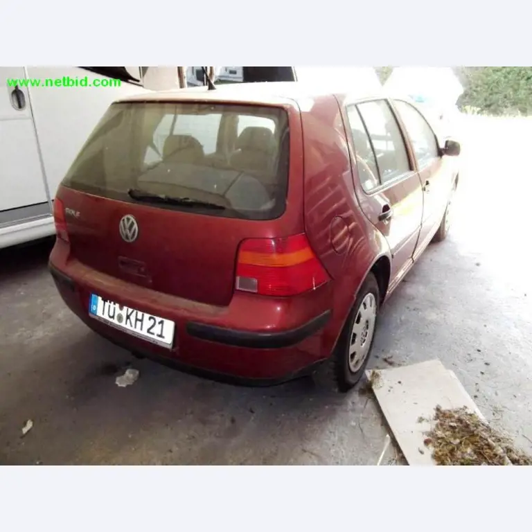 Bewerkingscentrum incl. toebehoren en assembleerlijn-3