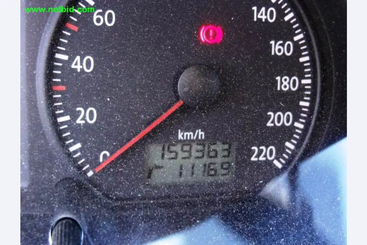 Bewerkingscentrum incl. toebehoren en assembleerlijn-12