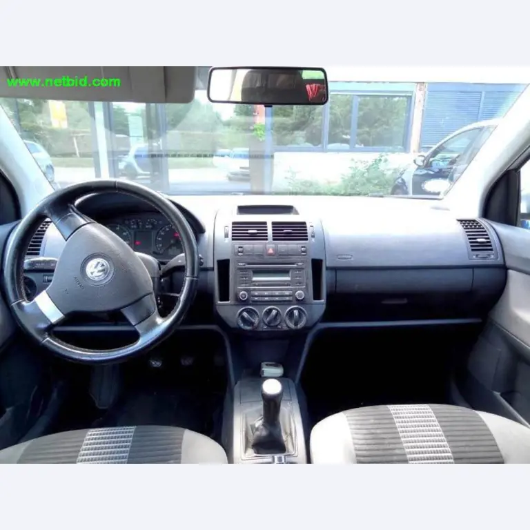 Bewerkingscentrum incl. toebehoren en assembleerlijn-9