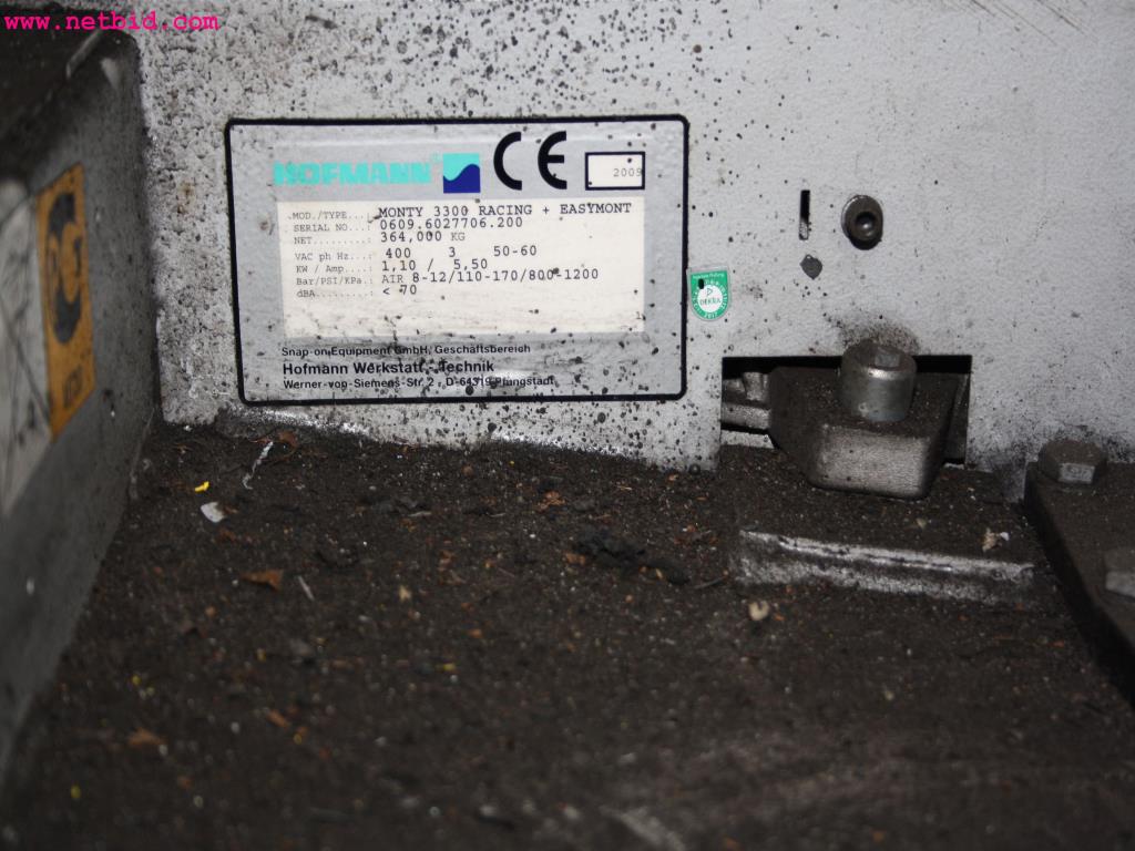 well-maintained machines from the sector automobile workshop -7