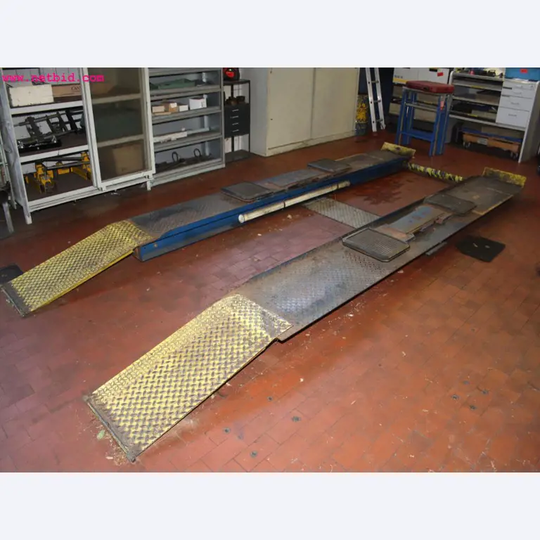 well-maintained machines from the sector automobile workshop -3