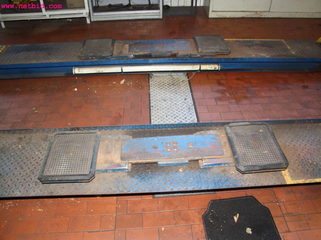 well-maintained machines from the sector automobile workshop -4